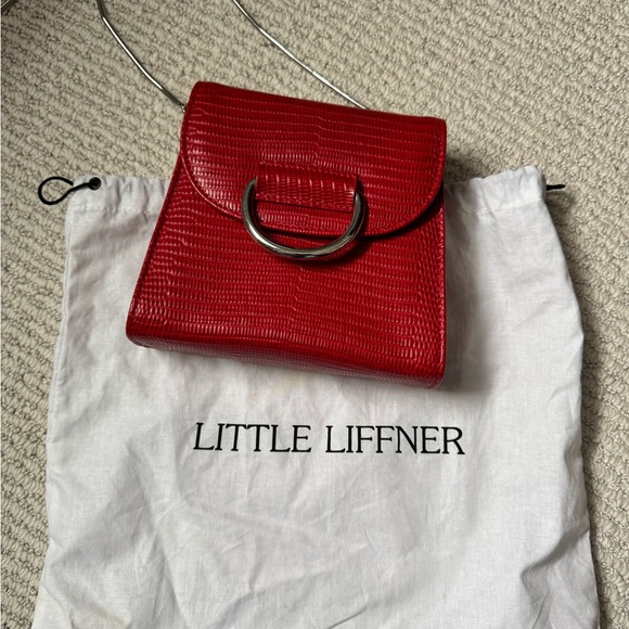 Red Textured Handbag - Picture 3 of 3